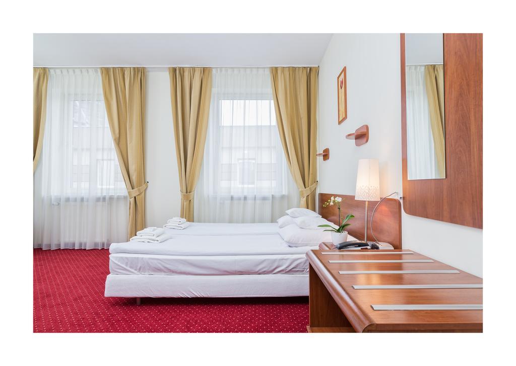 Hotel Colibra Βαρσοβία Δωμάτιο φωτογραφία